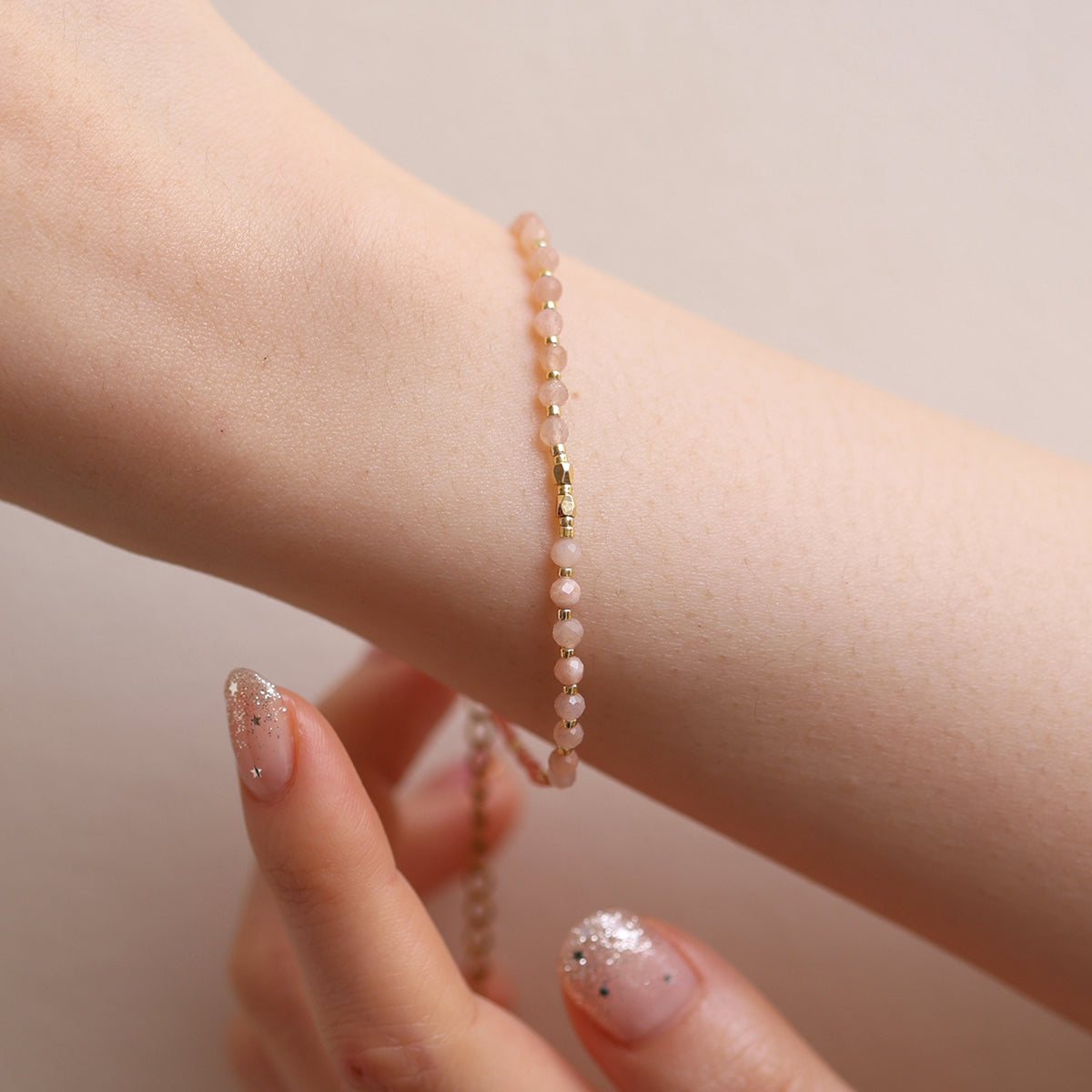 Rose quartz beaded bracelet