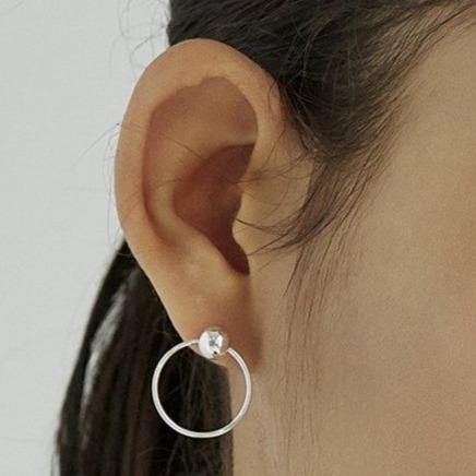 Ball with line circle earrings