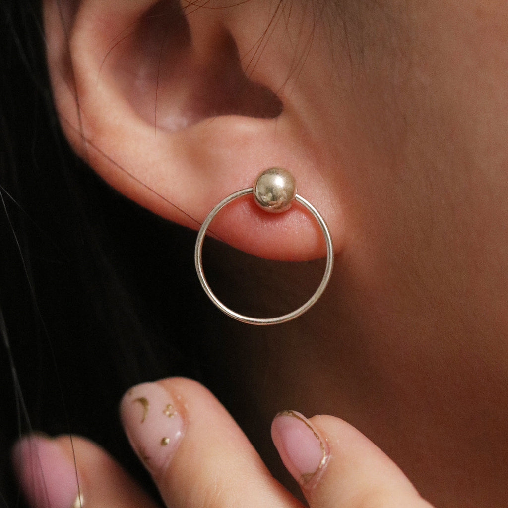 Ball with line circle earrings