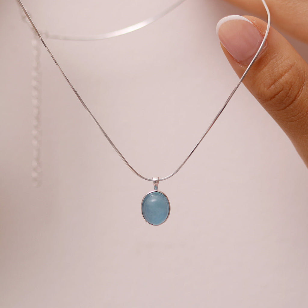 Aquamarine pendant necklace