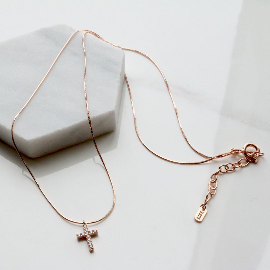 Cross pendant silk necklace